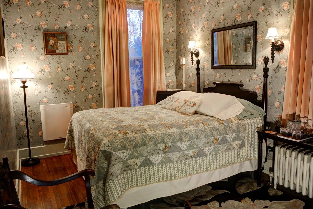 Barrister'S Bed & Breakfast Сенека Фолс Екстериор снимка