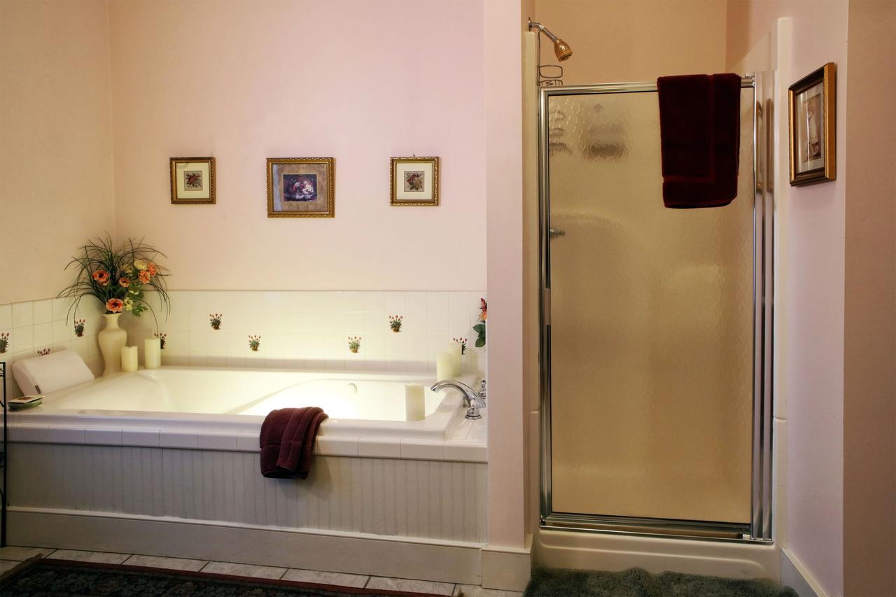 Barrister'S Bed & Breakfast Сенека Фолс Екстериор снимка